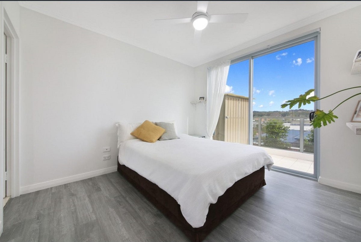 2116/10 Fifth Avenue Palm Beach 3