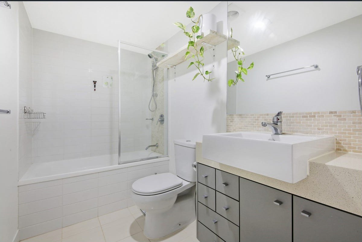 2116/10 Fifth Avenue Palm Beach 4