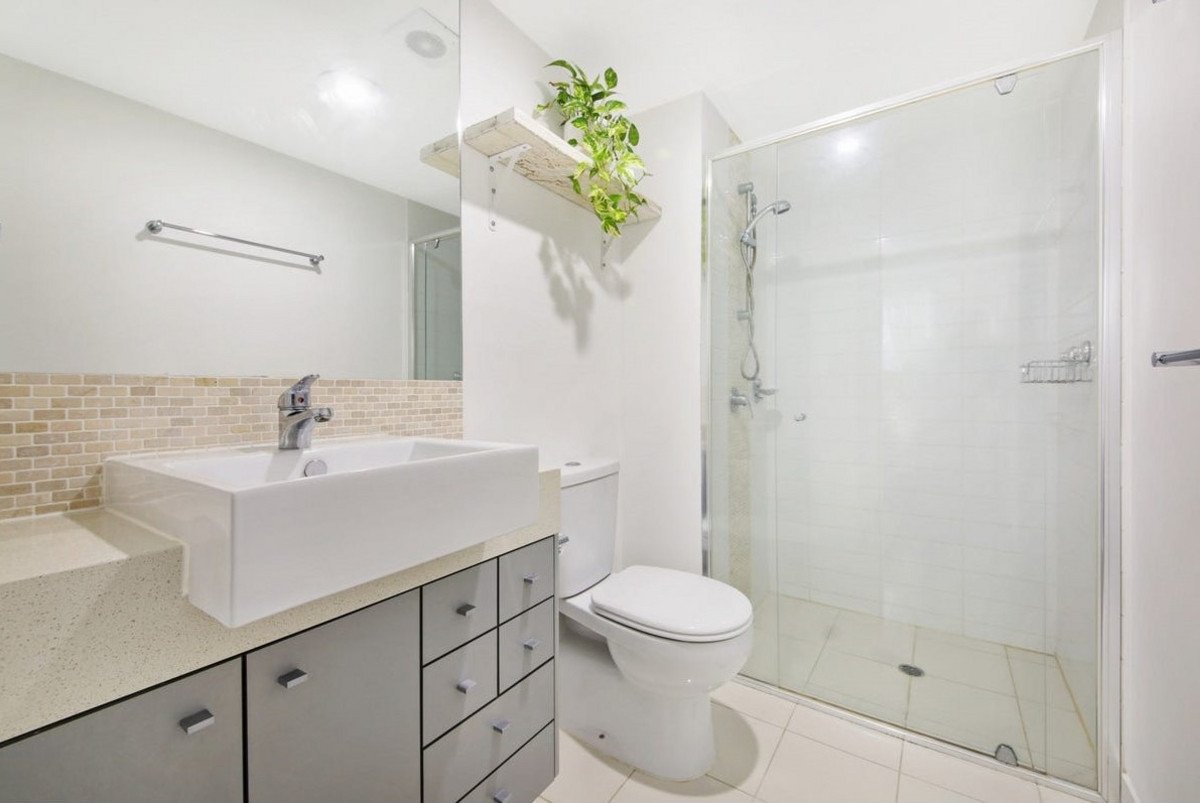 2116/10 Fifth Avenue Palm Beach 5