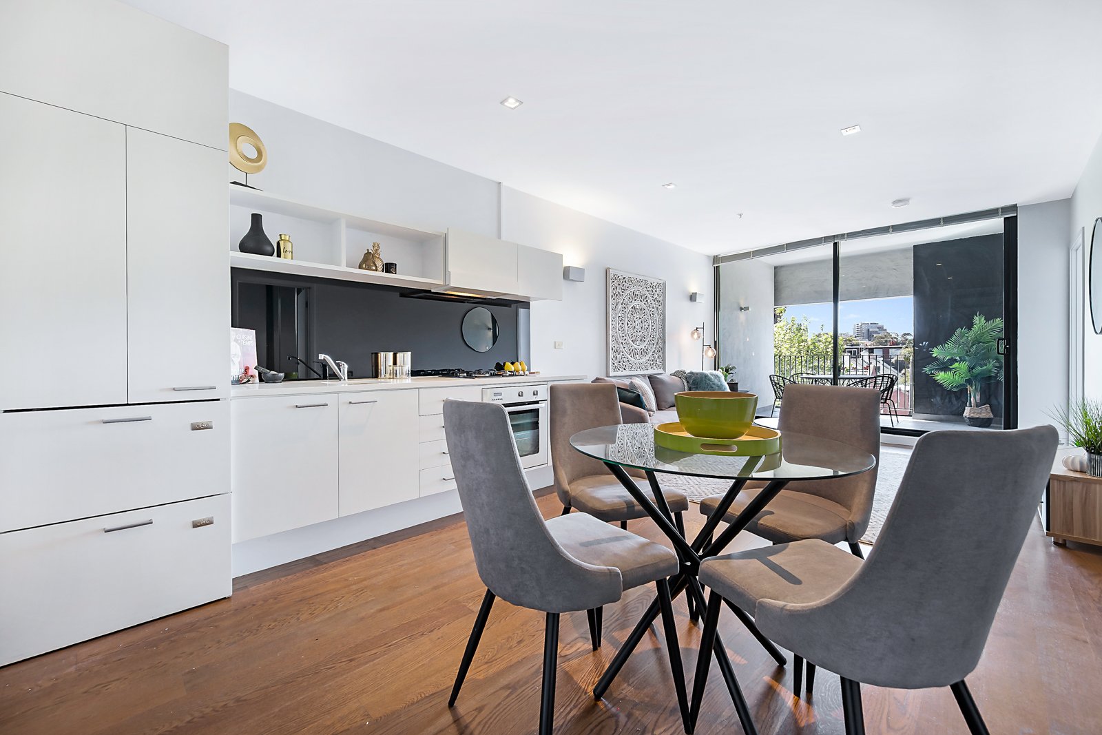 Gallery: 211/63 Acland Street