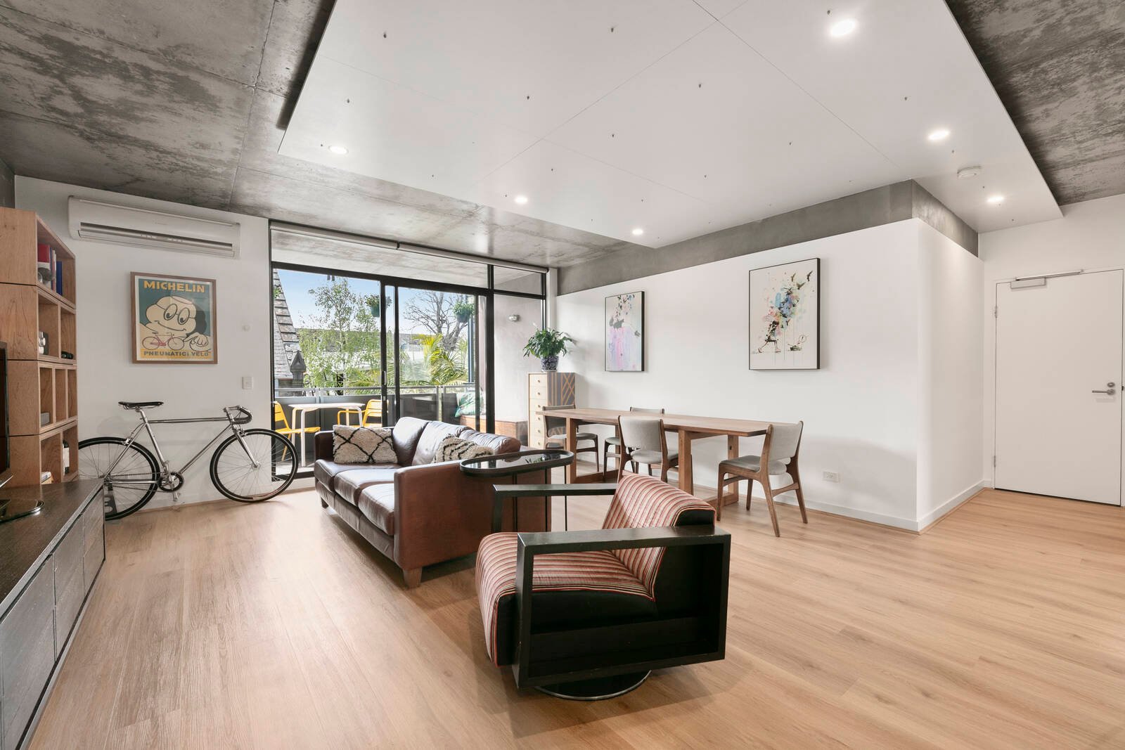 Gallery: 21/167 Fitzroy Street