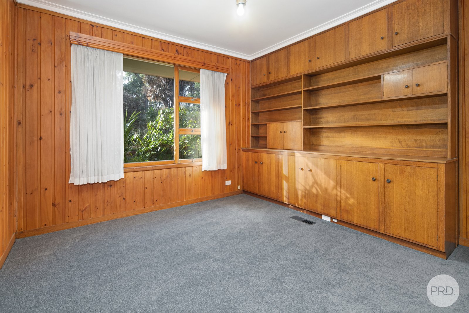 2117 Geelong Road MOUNT HELEN 9