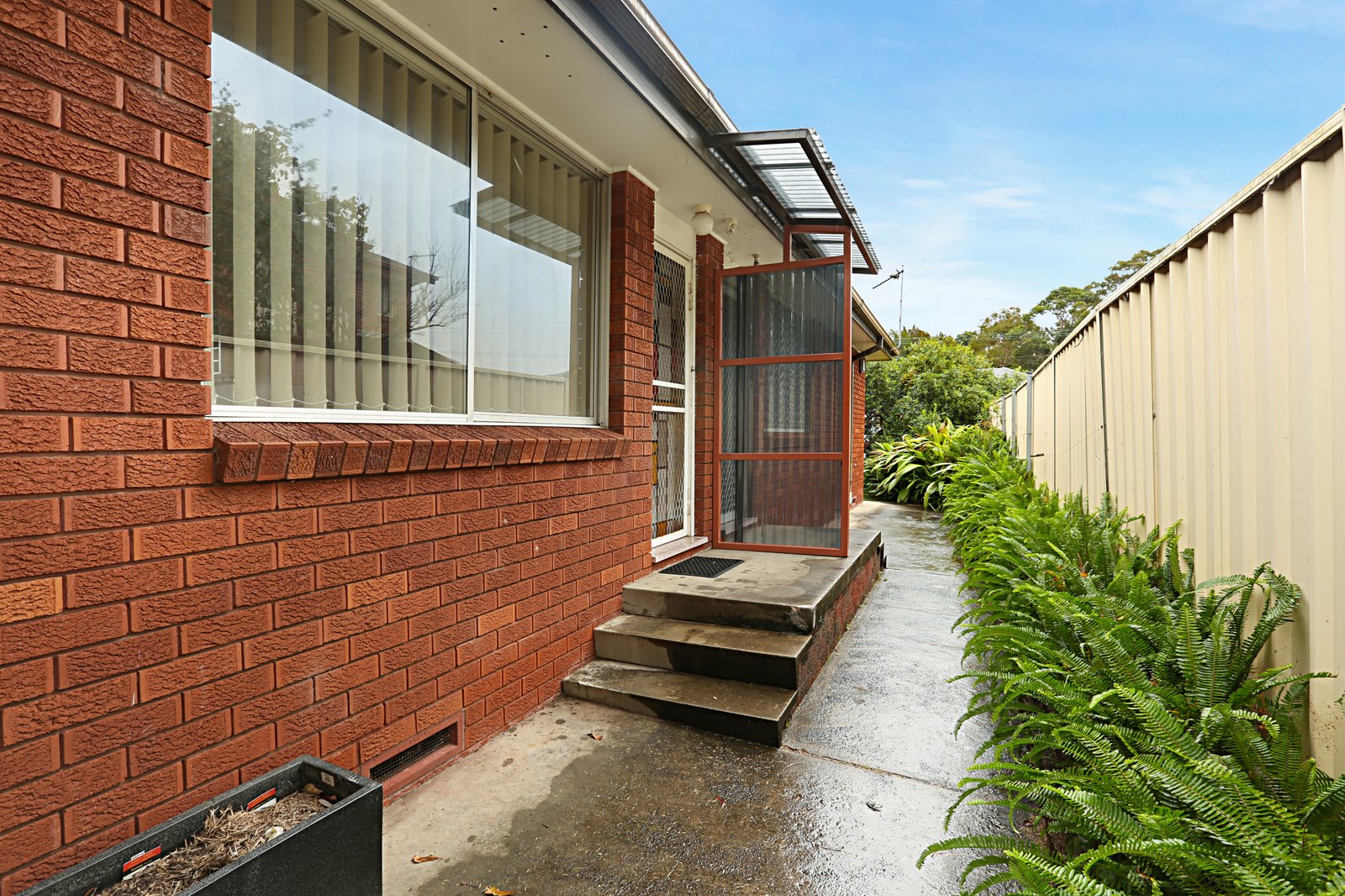 2/119 Pioneer Road EAST CORRIMAL 7