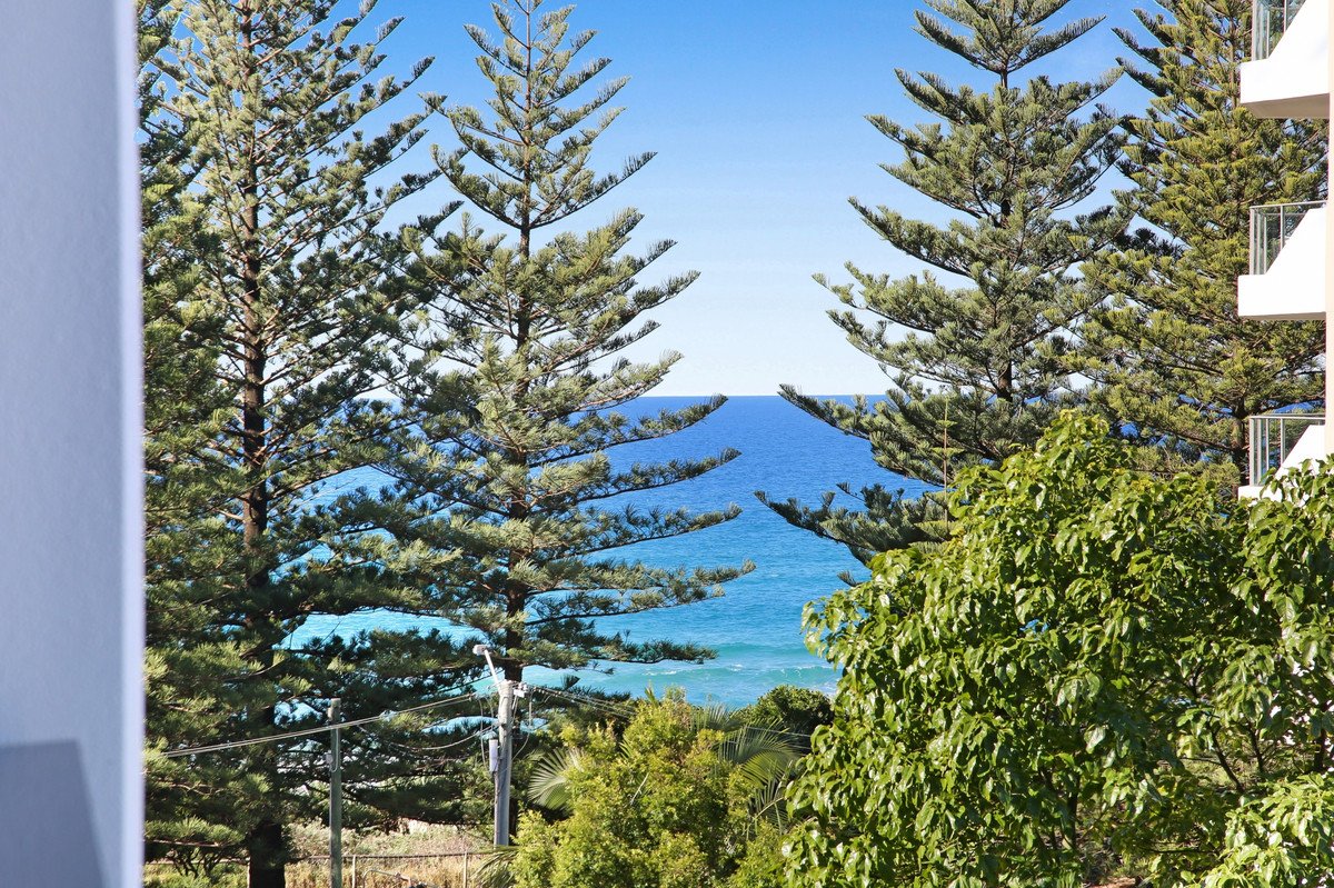 21/1969 Gold Coast Highway Burleigh Heads 16