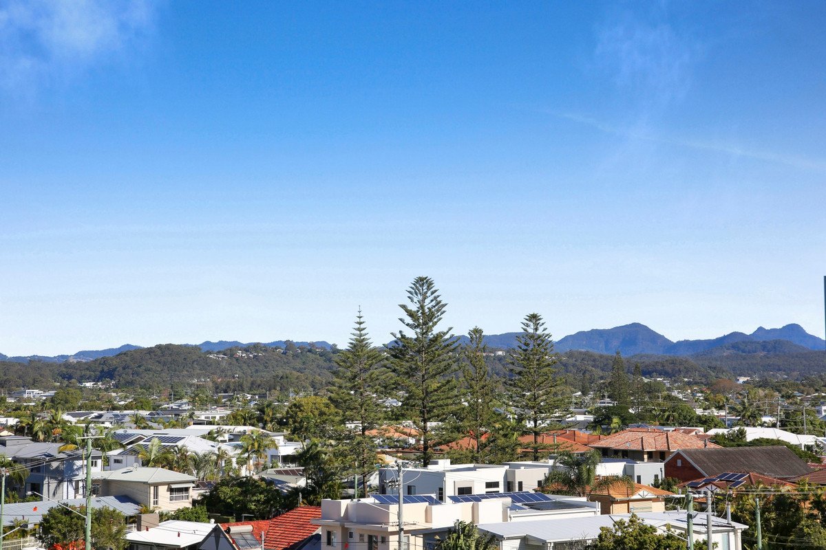 21/1969 Gold Coast Highway Burleigh Heads 17