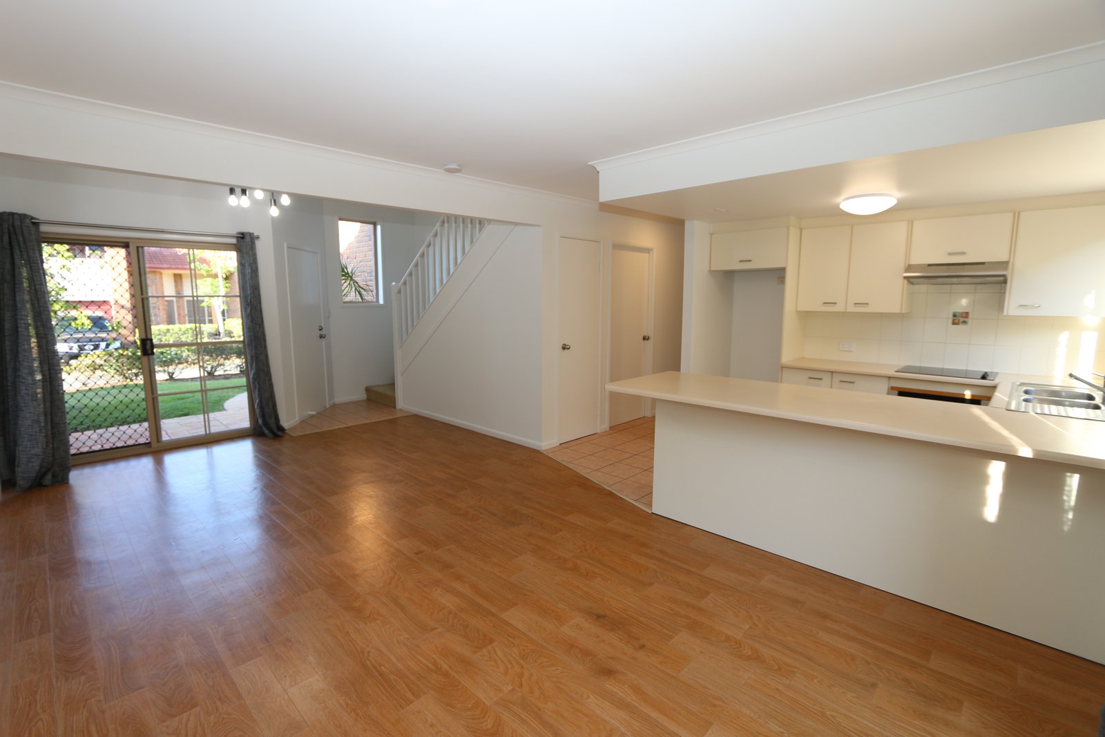 21/1a Alison Road CARRARA 3