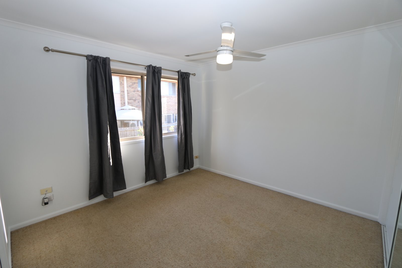 21/1a Alison Road CARRARA 6