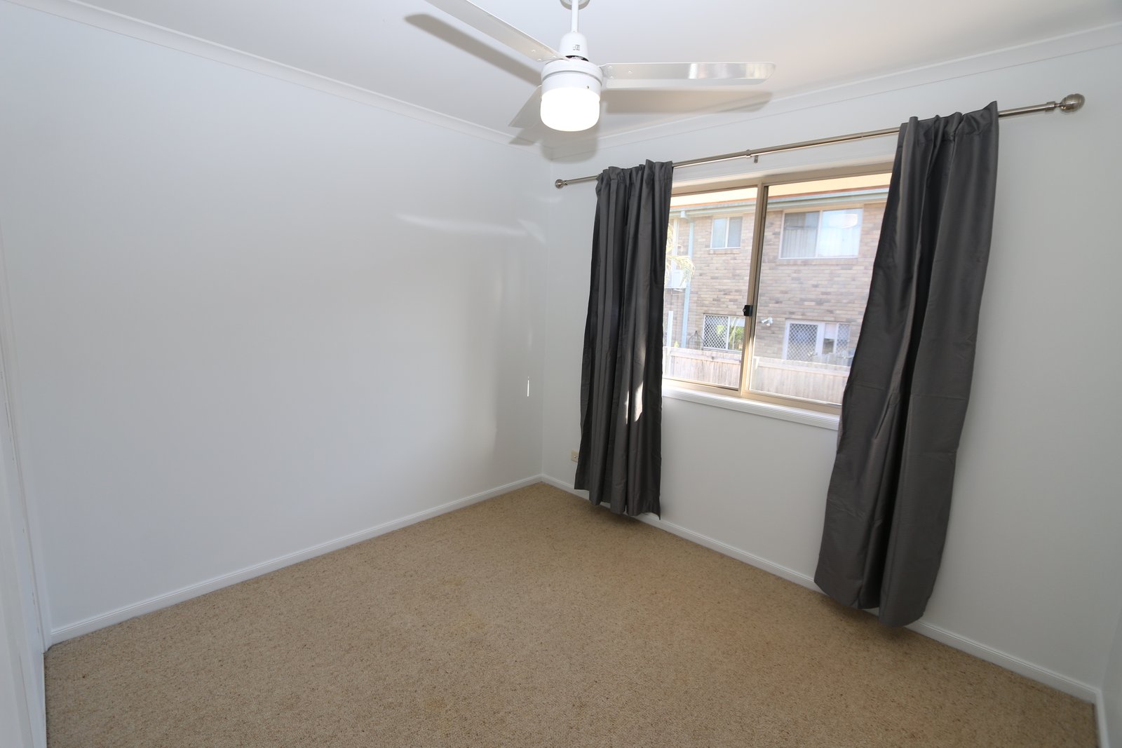 21/1a Alison Road CARRARA 8