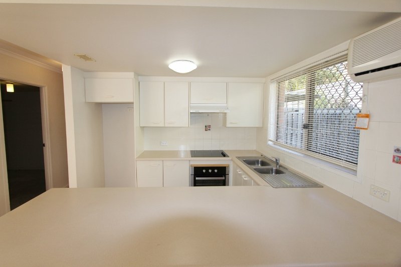 21/1a Alison Road CARRARA 5