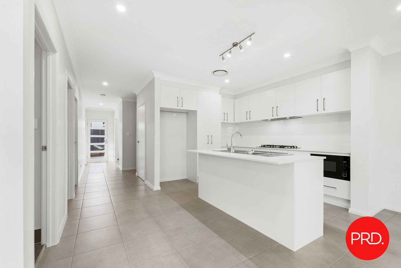 2/12-14 Dudley Avenue BANKSTOWN 3