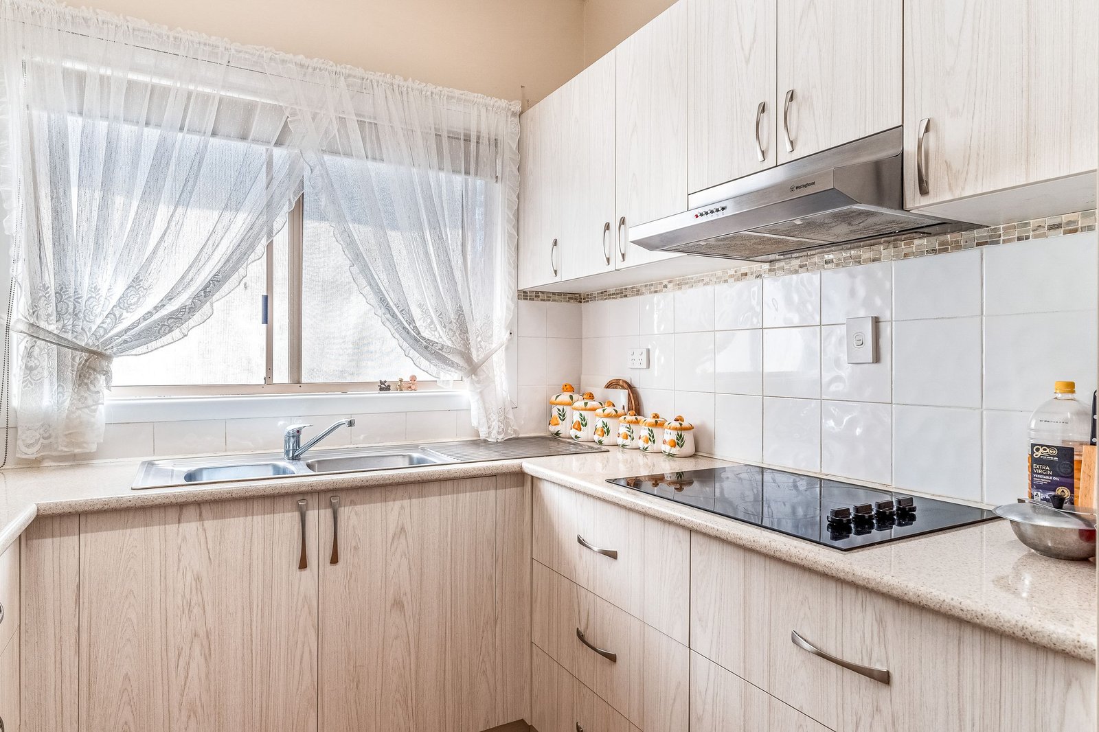 2/12-14 River Street CASINO 5