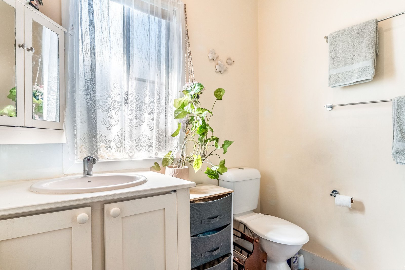 2/12-14 River Street CASINO 15