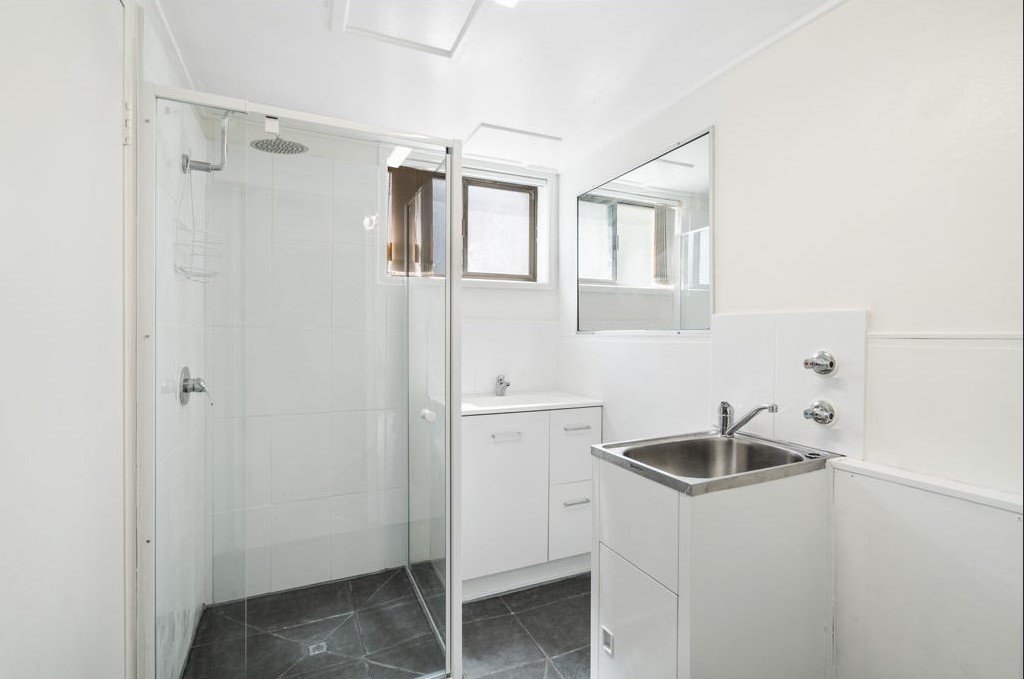 2/12 Allara Avenue PALM BEACH 5