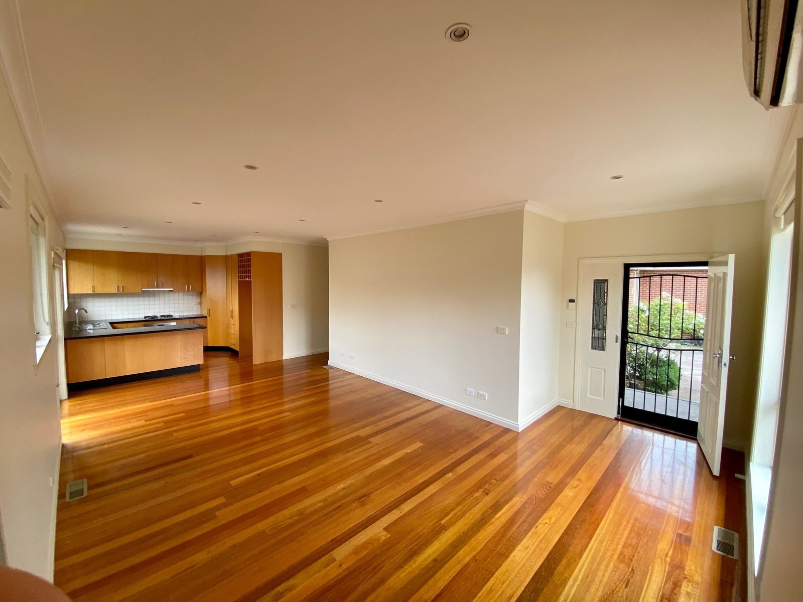 Gallery: 2/12 Atkinson Street