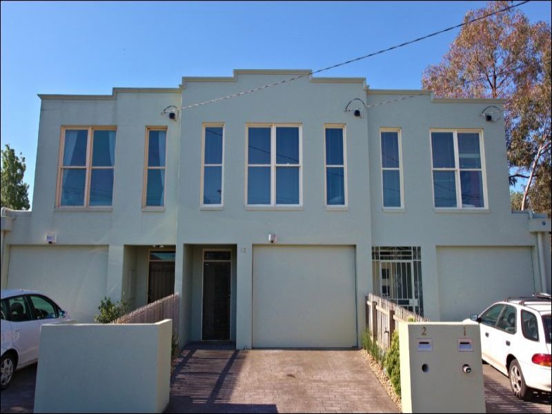 2/12 Austin Crescent West, YARRAVILLE