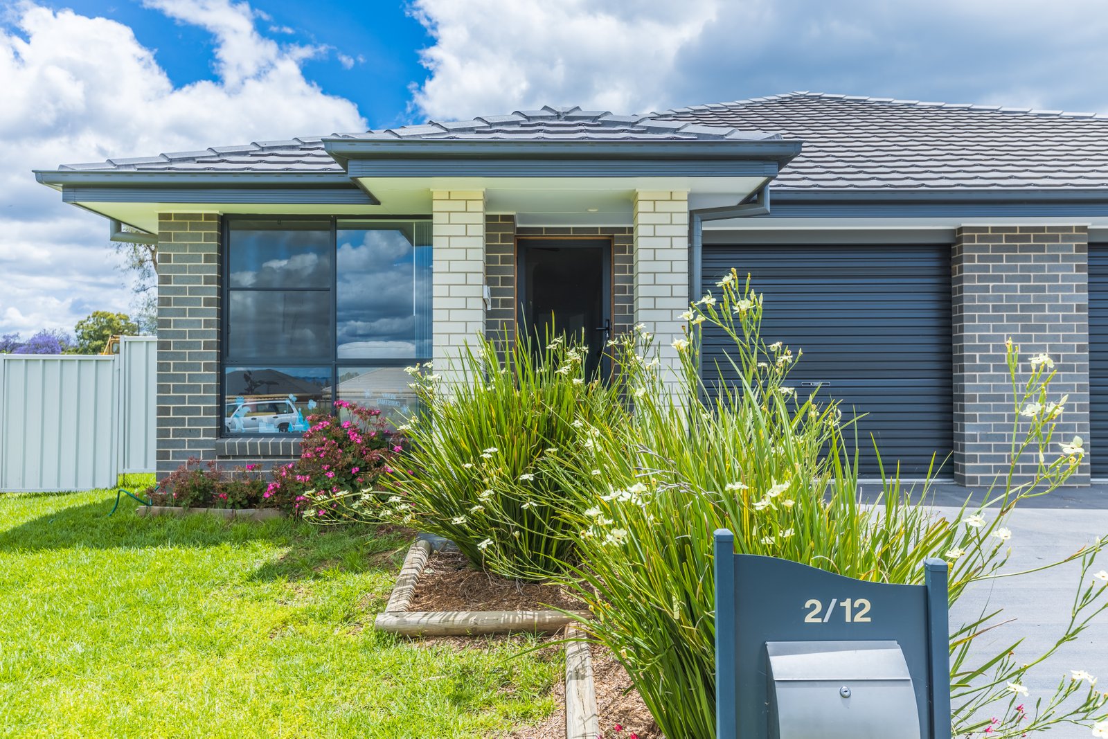 2/12 Bellas Way TAMWORTH 1