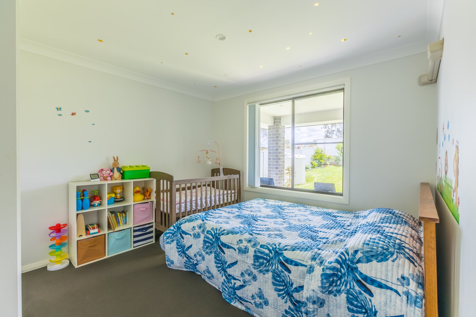 2/12 Bellas Way TAMWORTH 15