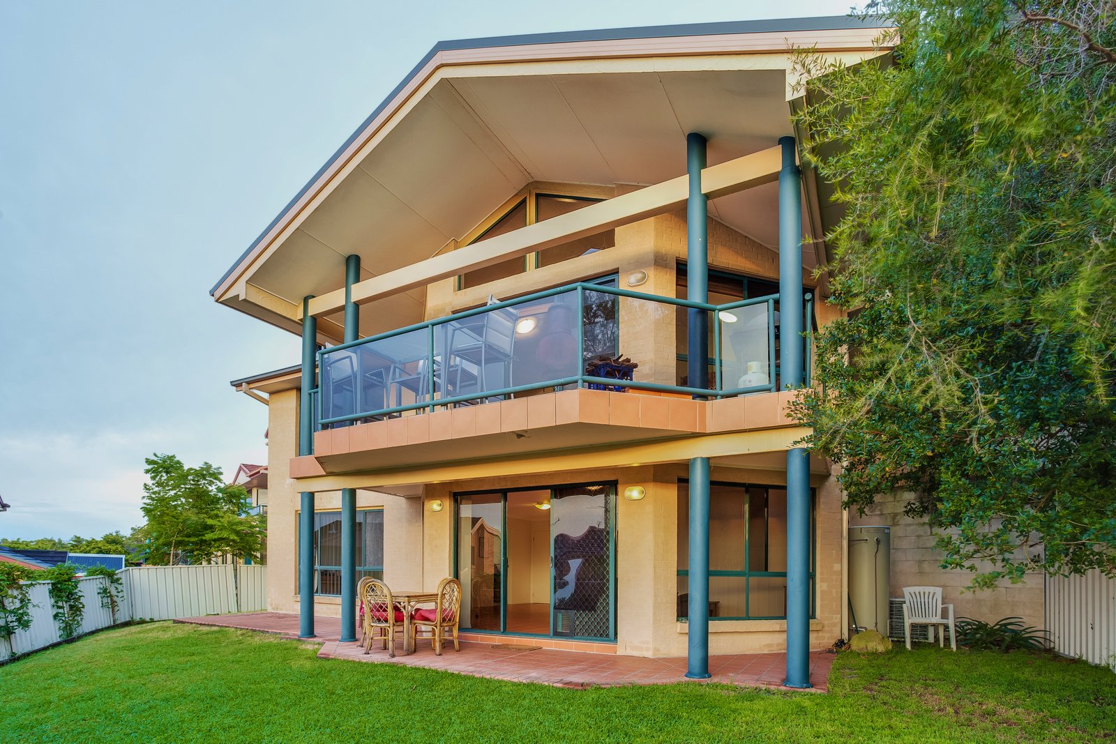 21/2 Bellmount Close ANNA BAY 9