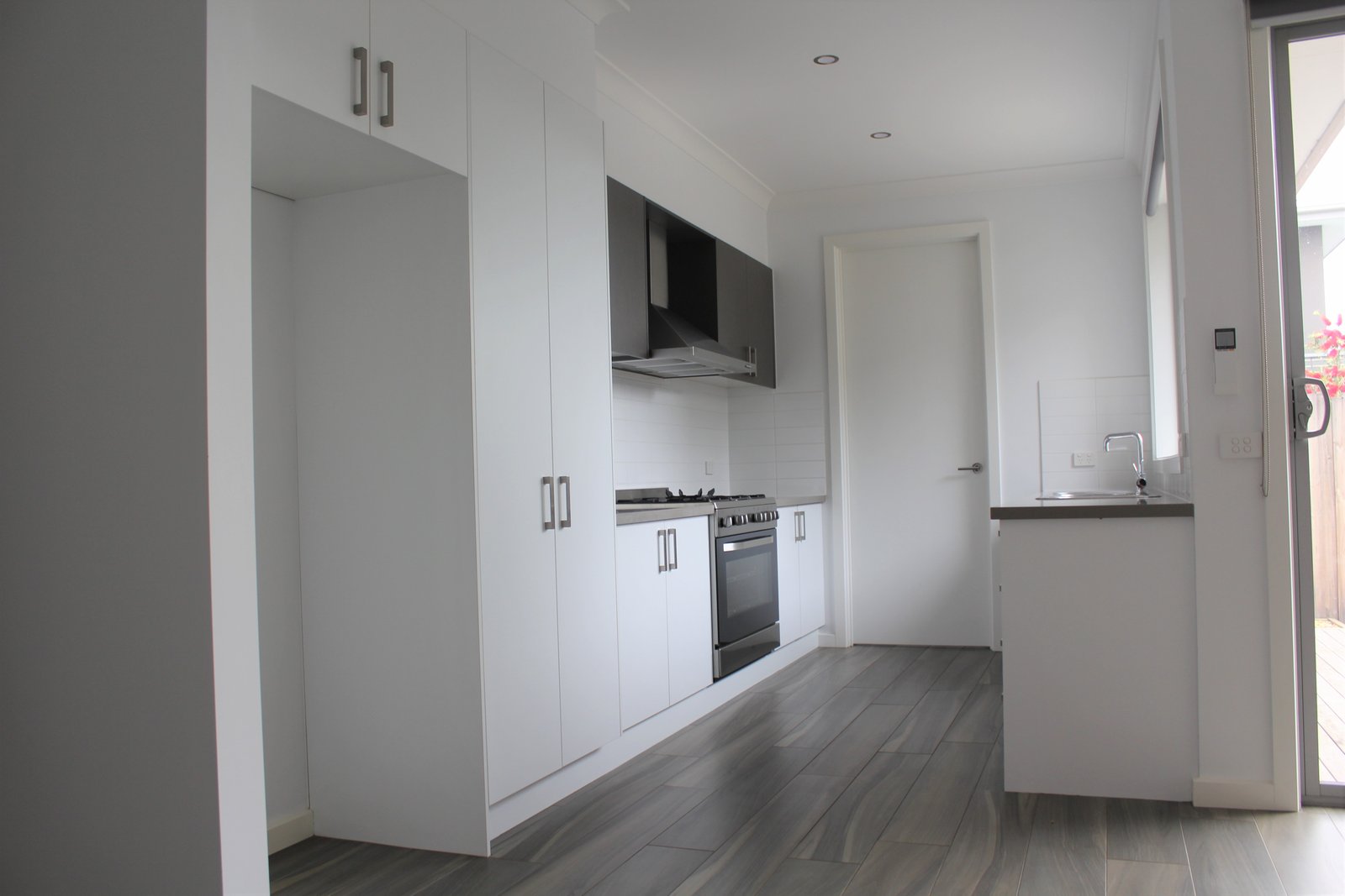 Gallery: 2/12 Boyd Avenue