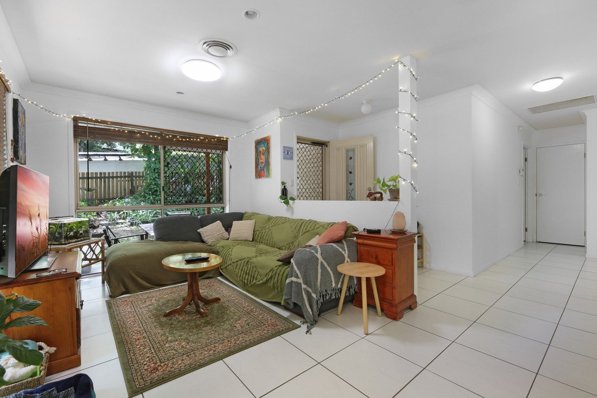 2/12 Burleigh Glen Court Burleigh Heads 5