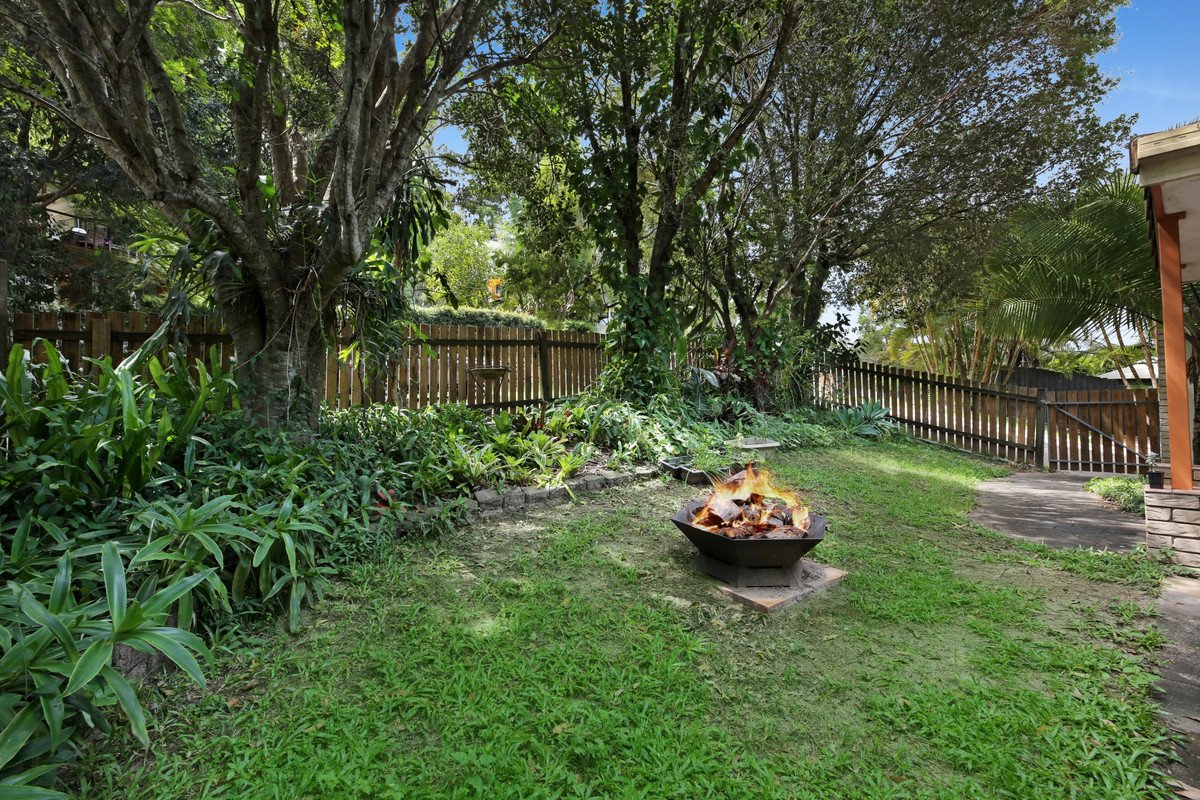 2/12 Burleigh Glen Court Burleigh Heads 13