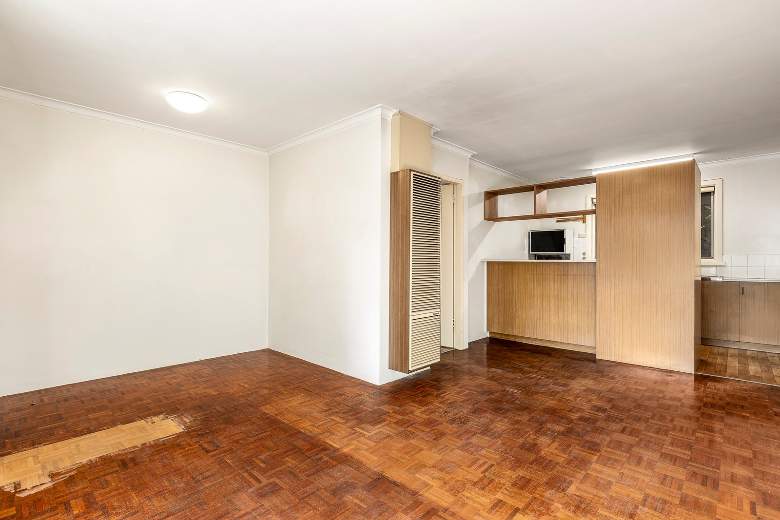 Gallery: 2/12 Canterbury Place