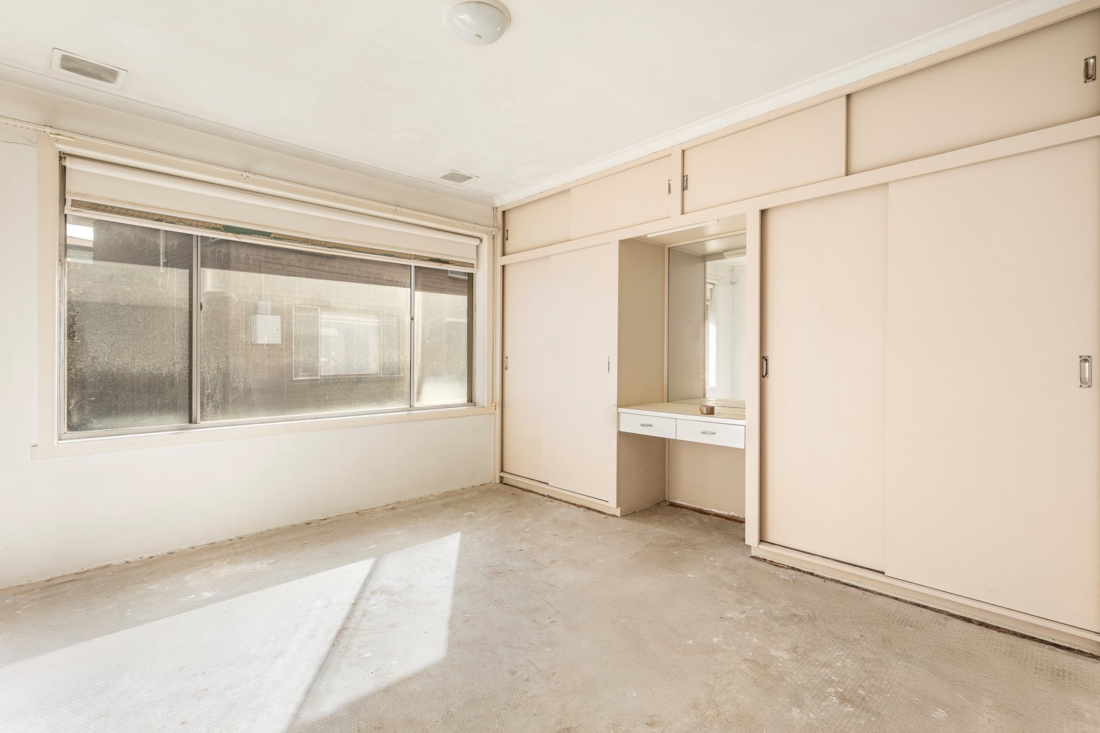 Gallery: 2/12 Canterbury Place