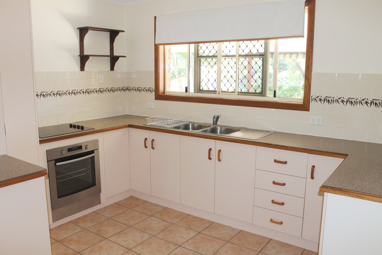 2/12 Chapple Court BOYNE ISLAND 2