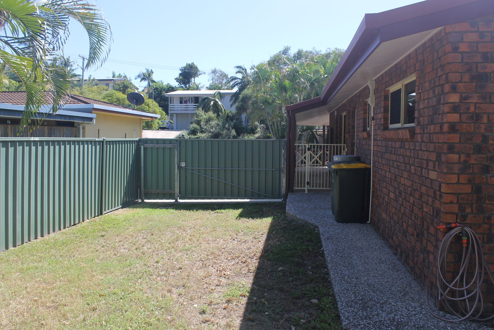2/12 Chapple Court BOYNE ISLAND 19