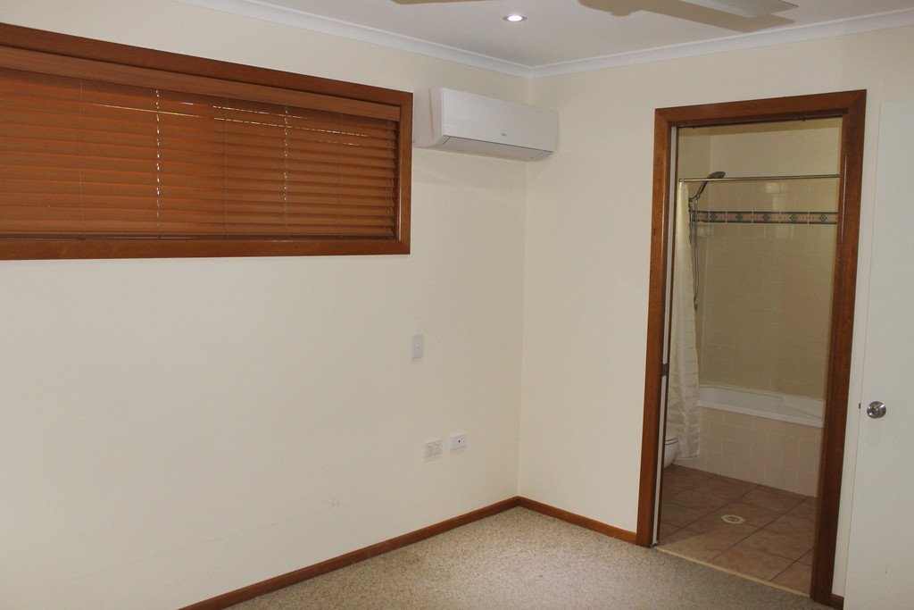 2/12 Chapple Court BOYNE ISLAND 10