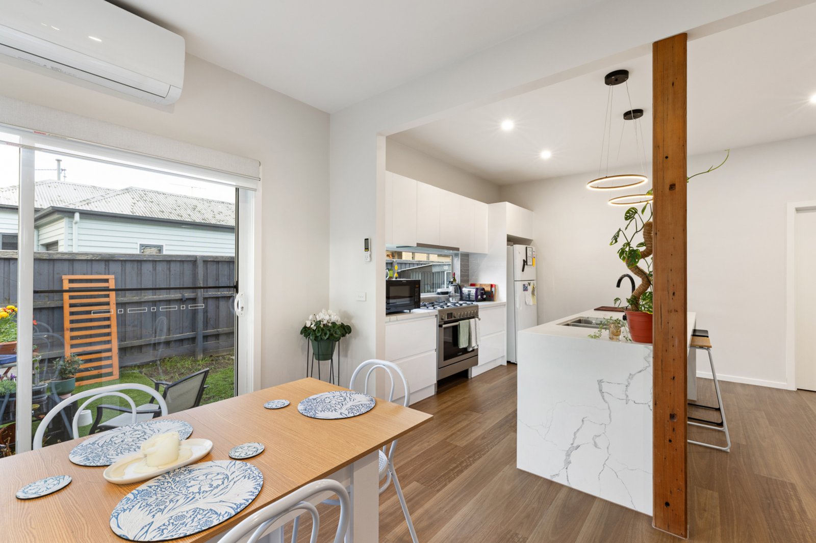 Gallery: 212 Clyde Street