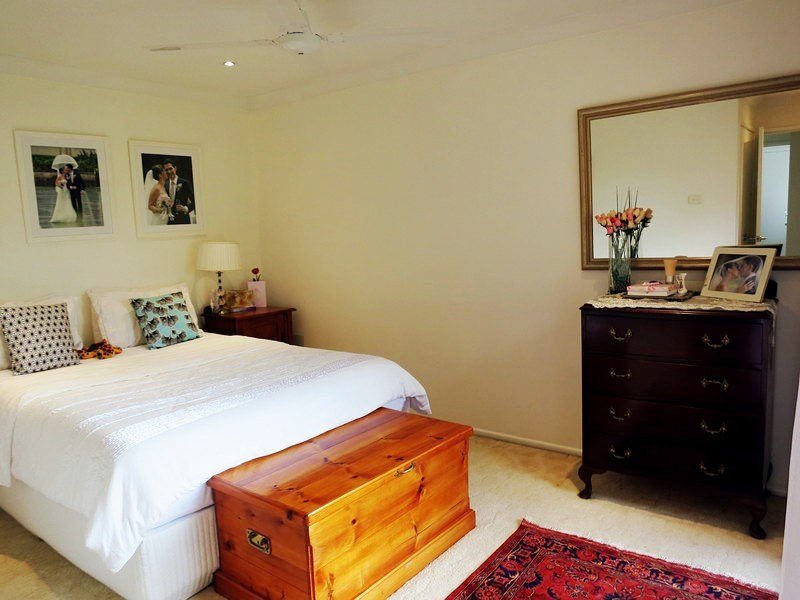 2/12 Corunna Crescent ASHMORE 4