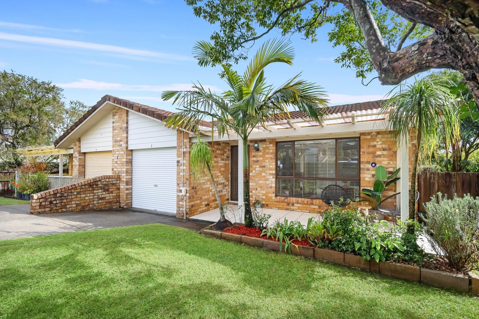 2/12 Corunna Crescent ASHMORE 1