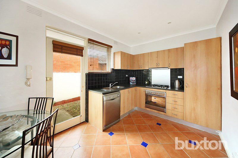 Gallery: 2/12 Curtin Street