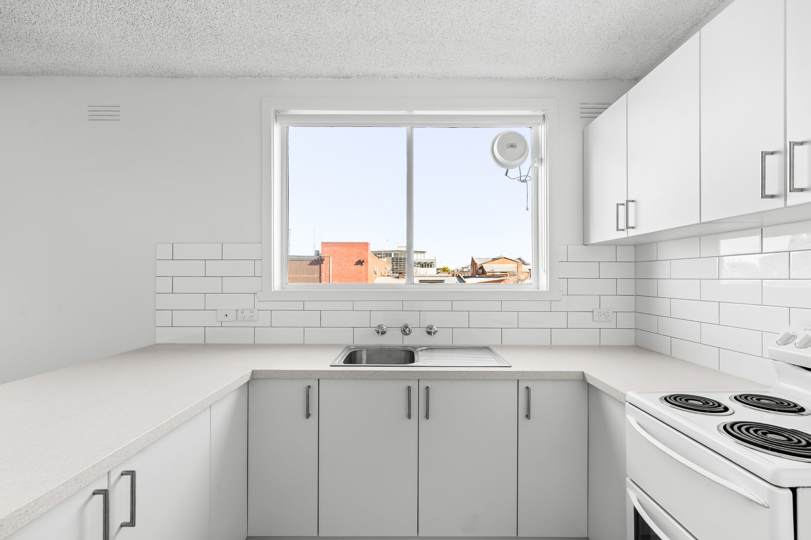 Real Estate and Property in 2/12 Dalgety Street, Preston, VIC