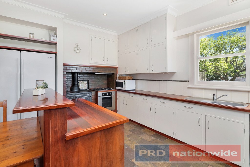 212 Daylesford Road BROWN HILL 2