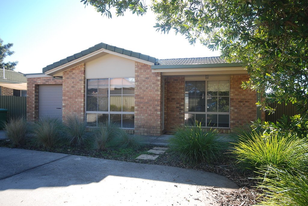 2/12 Dunn Ave  FOREST HILL 1