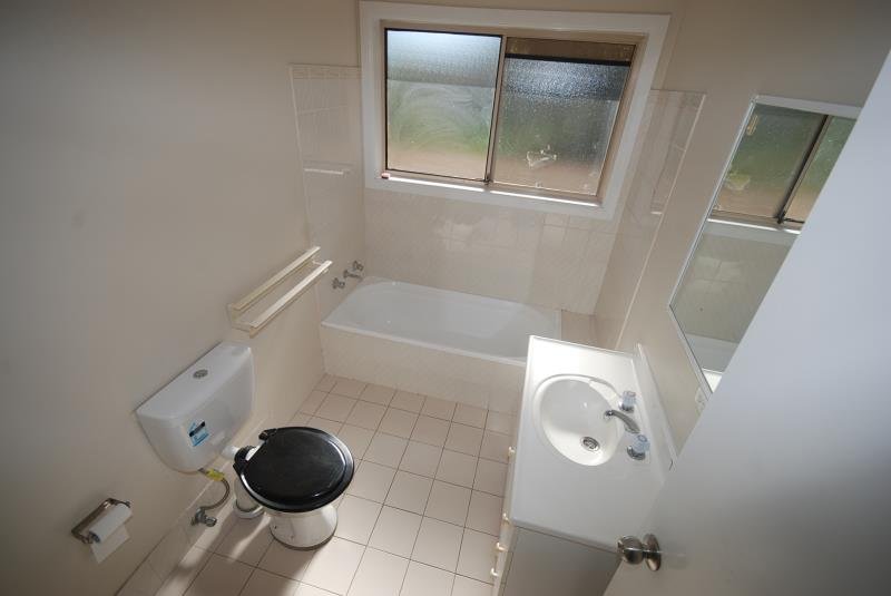 2/12 Dunn Avenue FOREST HILL 2