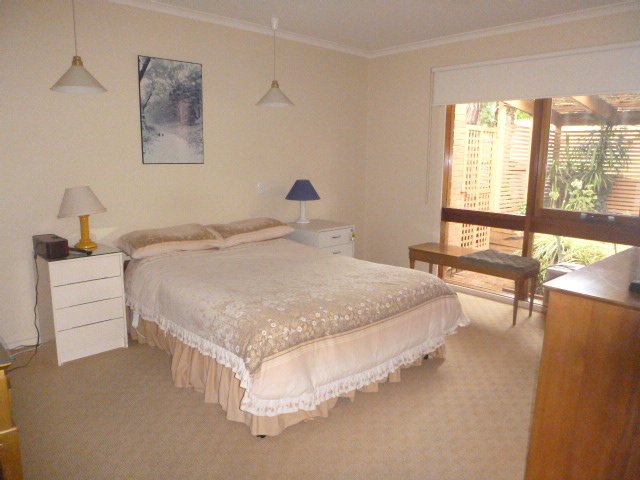 212 Eddy Avenue MOUNT HELEN 3