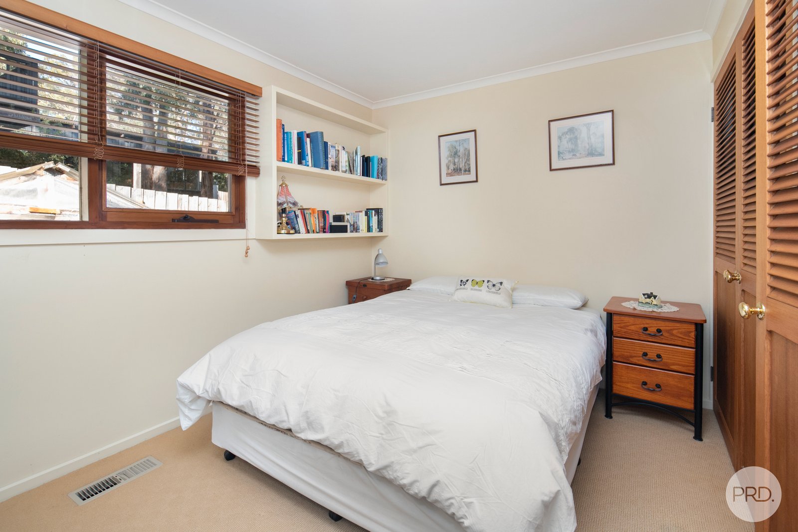 212 Eddy Avenue MOUNT HELEN 9