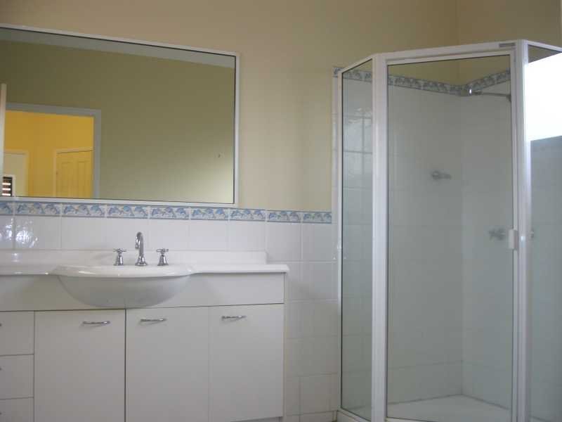 2/12 Erromango Drive JUBILEE POCKET 9