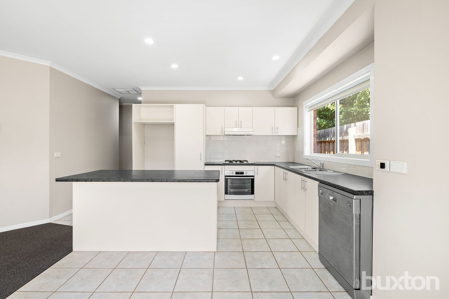 Gallery: 2/12 Follett Road