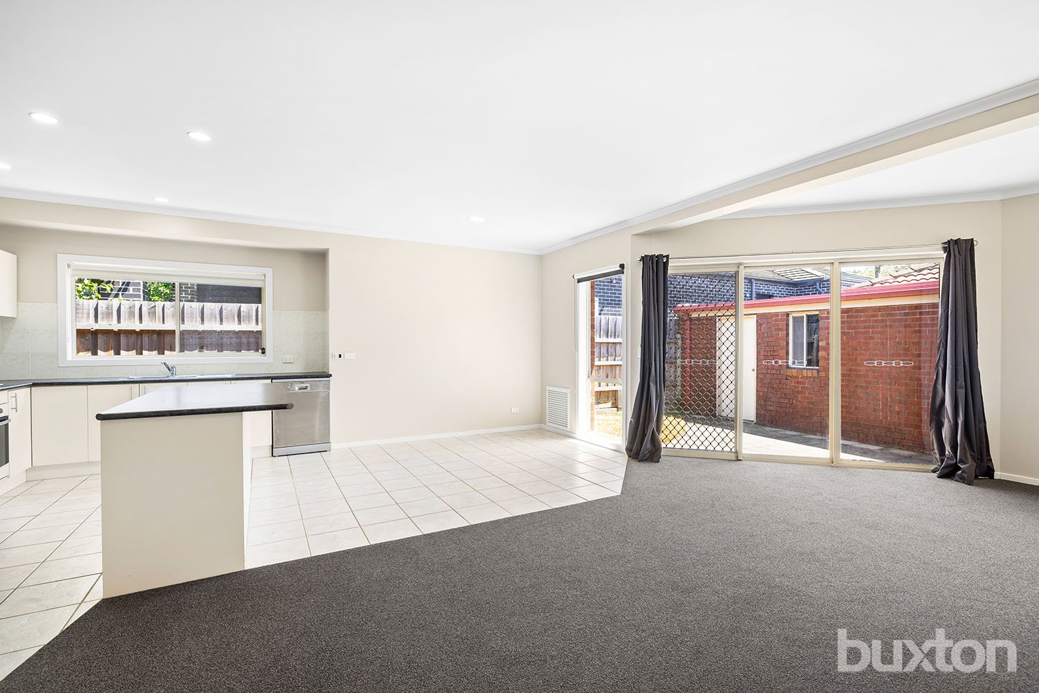 Gallery: 2/12 Follett Road