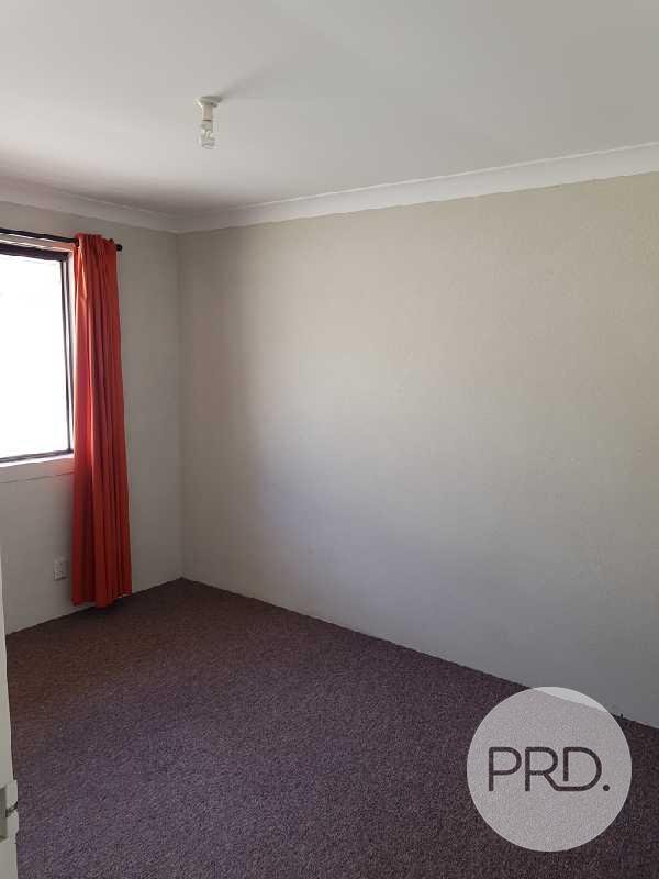 2/12 Gilbert St  TUMBARUMBA 3