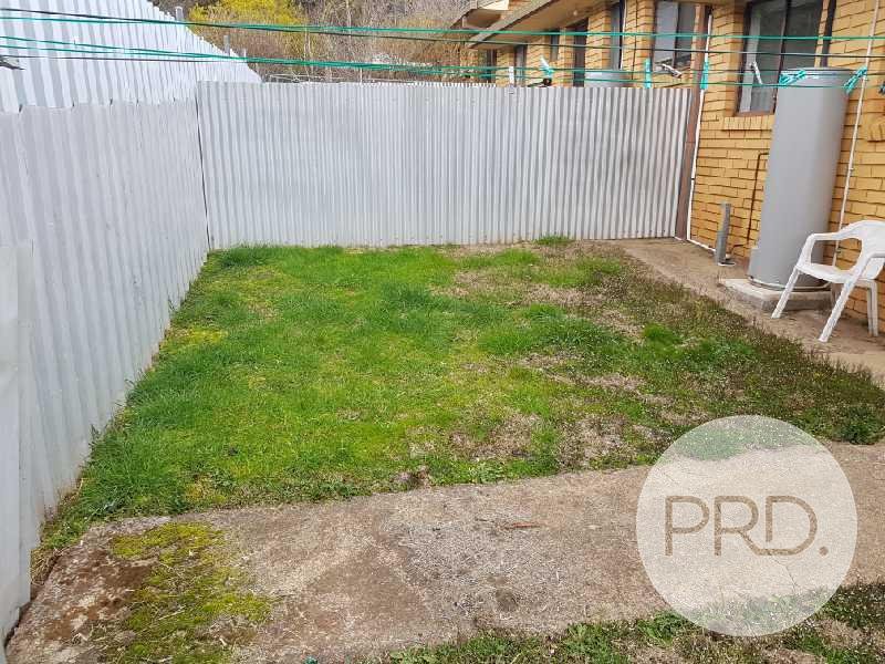 2/12 Gilbert St  TUMBARUMBA 7