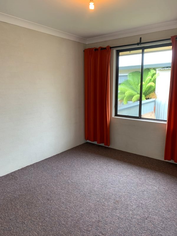 2/12 Gilbert St  TUMBARUMBA 4