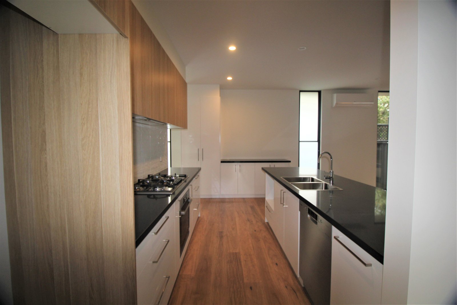 Gallery: 2/12 Gloucester Street