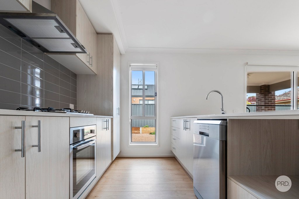 2/12 Heinz Street WHITE HILLS 2