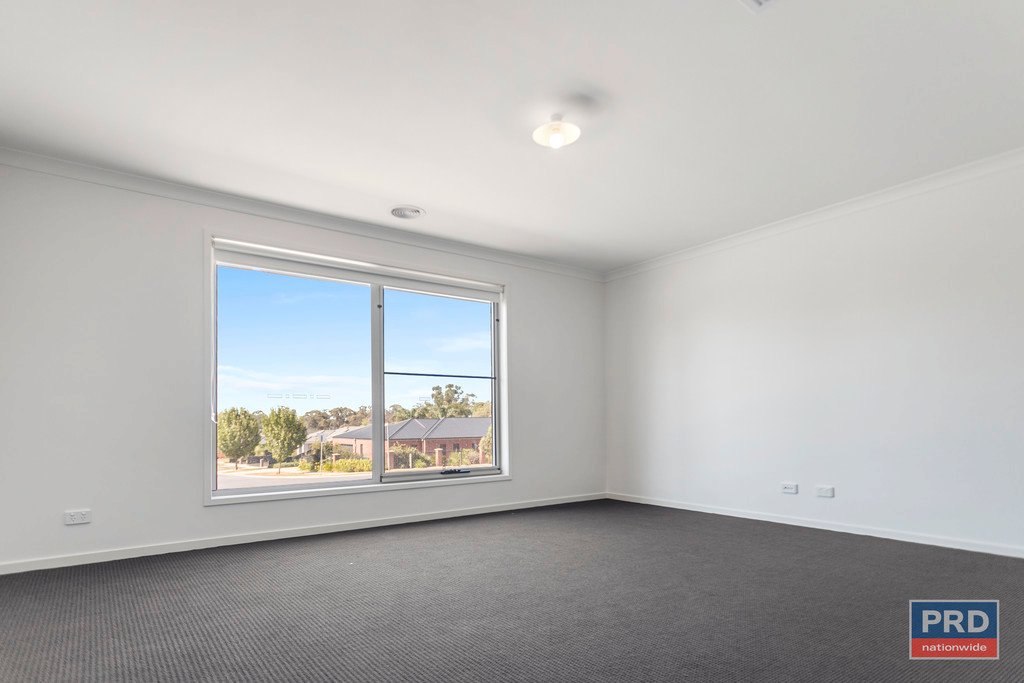 2/12 Heinz Street WHITE HILLS 4