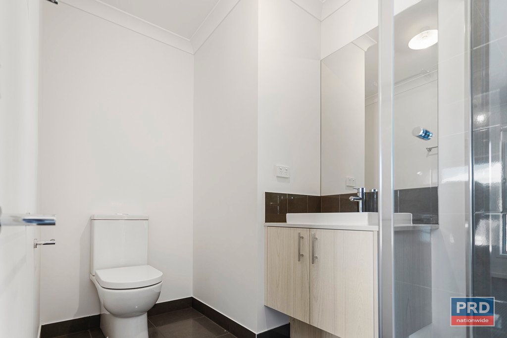 2/12 Heinz Street WHITE HILLS 6